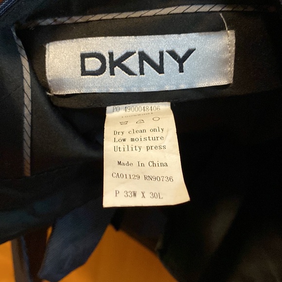 DKNY Dark Navy Suit Set with Blazer and Pant - Picture 5 of 8
